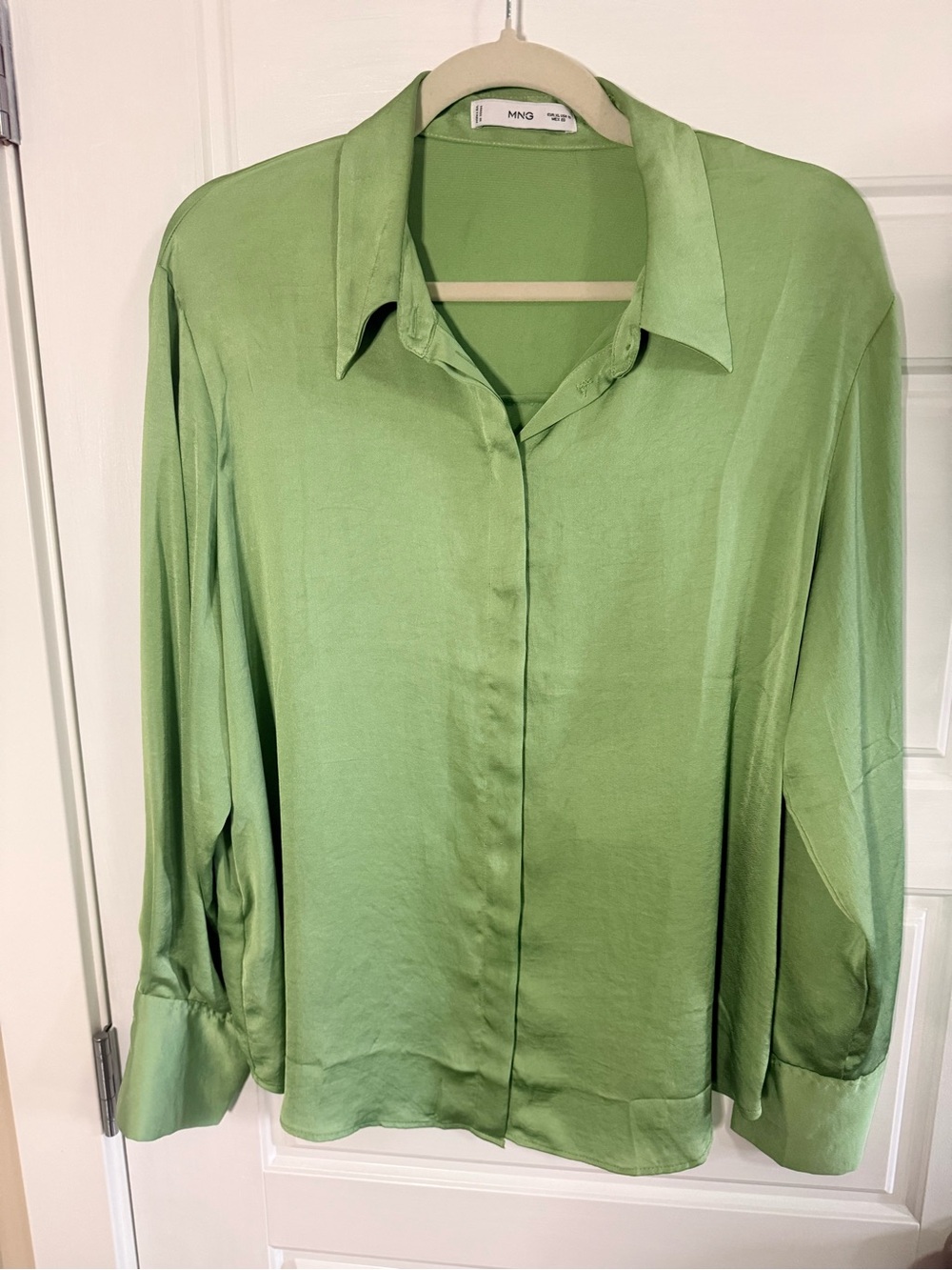 super soft beautiful silk blend long sleeve green blouse